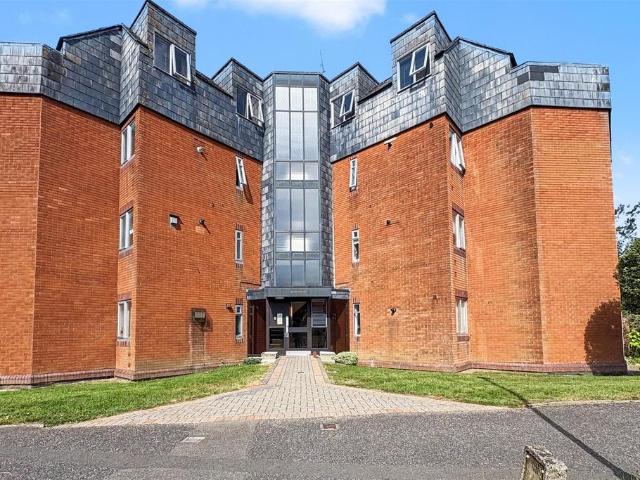 Flat for sale in Wimborne, East Dorset