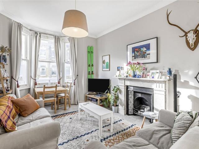 Flat for sale in Fulham, Isle Of Man