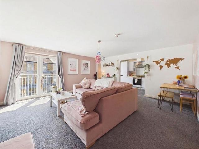 Flat for sale in Poulton-le-Sands, Bare