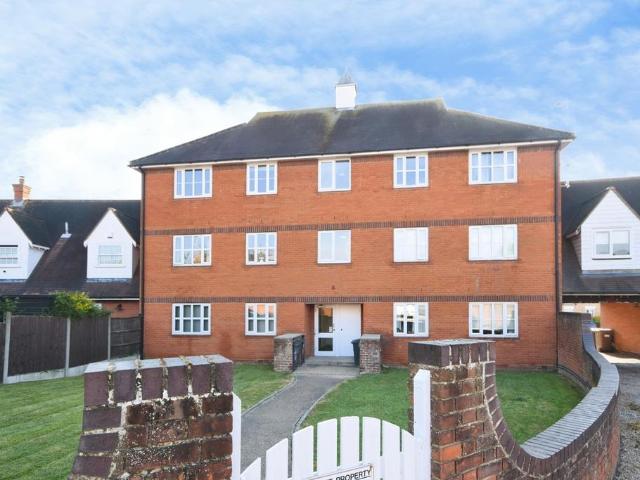 Flat for sale in Chelmsford, Essex
