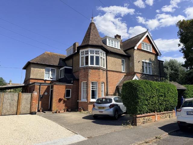 Flat for sale in Westgate-on-Sea, Acol