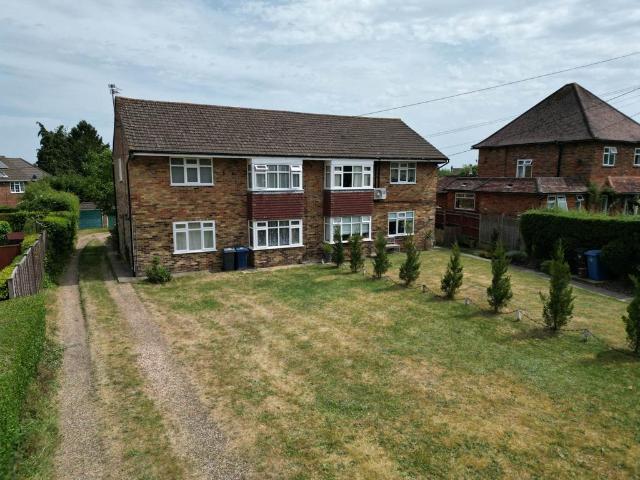 Flat for sale in Chesham, Asheridge
