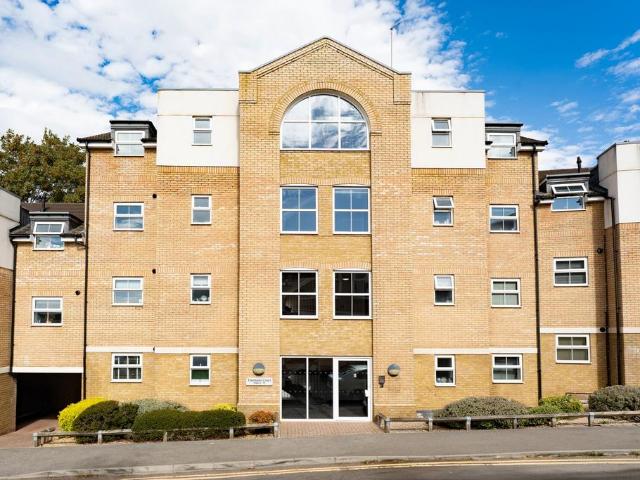 Flat for sale in Rushden