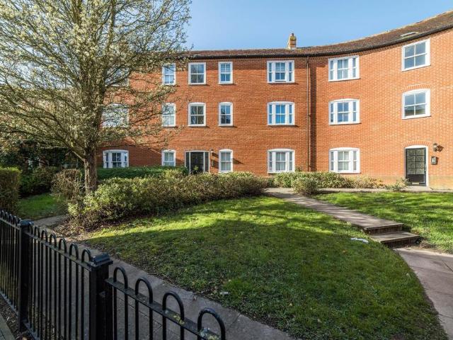 Flat for sale in St. Stephen's, The Bridge