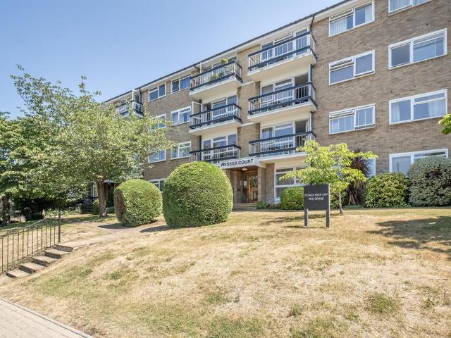 Flat for sale in Putney, Greater London