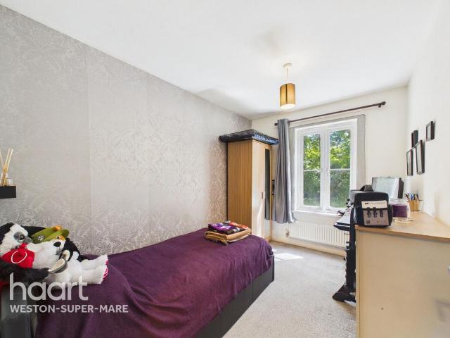 Flat for sale in Weston Village, Weston-super-mare