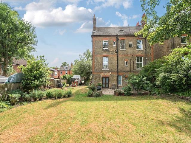 Flat for sale in London Borough of Lewisham, Forest Hill