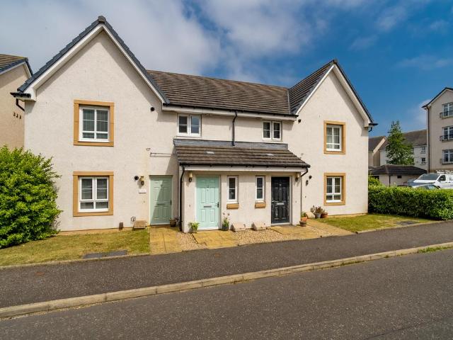 Flat for sale in Buckstone, Fairmilehead