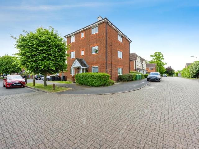 Flat for sale in Cauldwell, Bedford