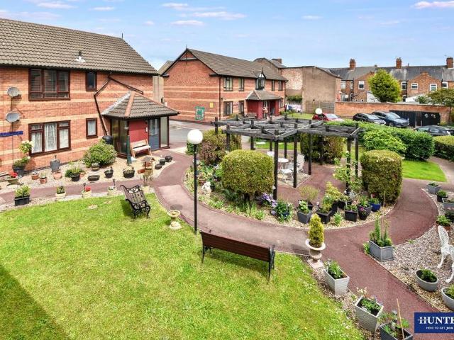 Flat for sale in South Wigston, Wigston Magna