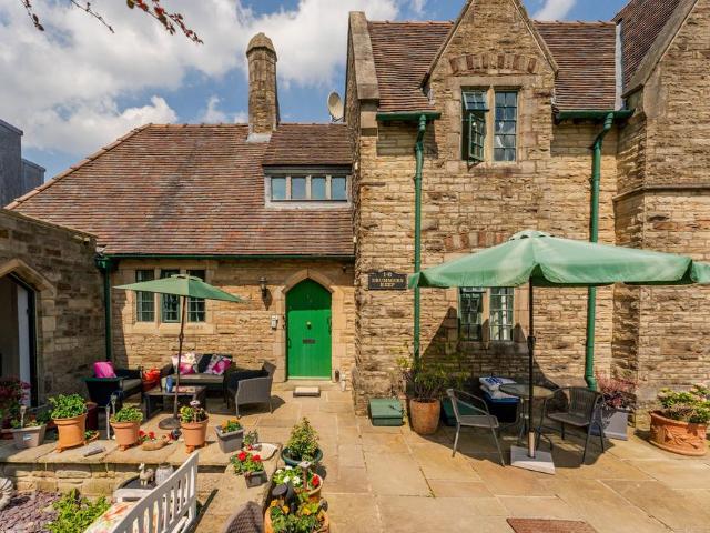 Flat for sale in Moss Rose, Macclesfield
