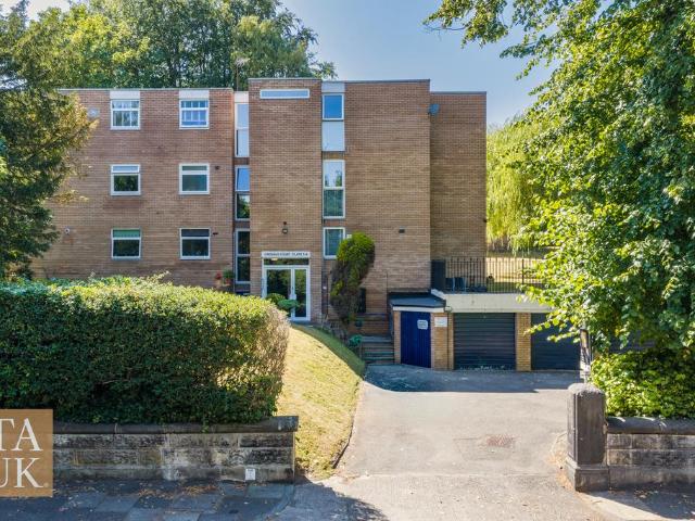 Flat for sale in Claughton, Oxton