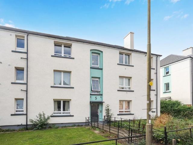 Flat for sale in Leith Links, Scotland