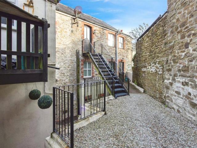 Flat for sale in St Neot, Cornwall