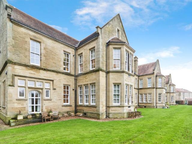 Flat for sale in Burley-in-Wharfedale, Burley In Wharfedale