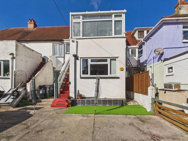 Flat for sale in Oldway, Paignton