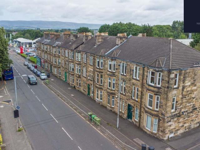 Flat for sale in Auchinairn, Bishopbriggs