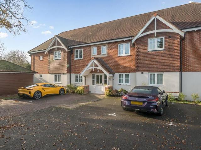Flat for sale in Helford, Hampshire