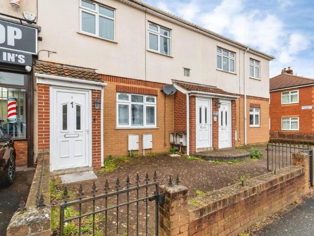 Flat for sale in Feckenham, City Of Bristol
