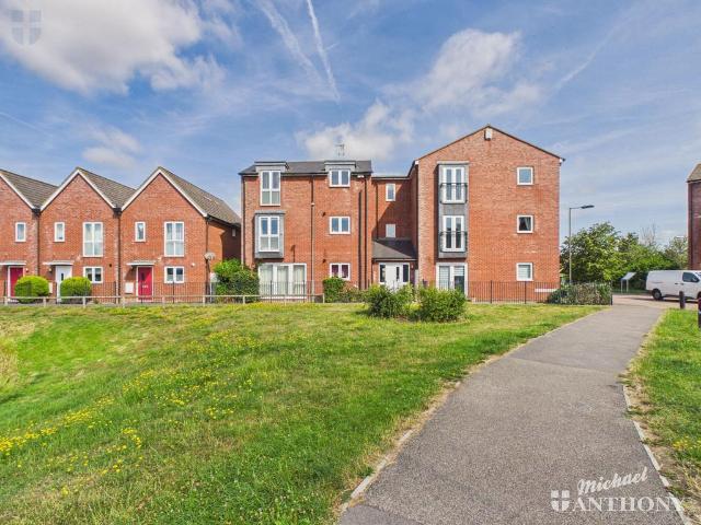 Flat for sale in Berryfield, Buckinghamshire
