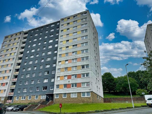 Flat for sale in Long Lee, West Yorkshire