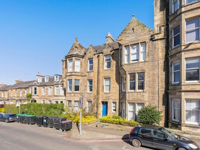 Flat for sale in Merchiston, Scotland
