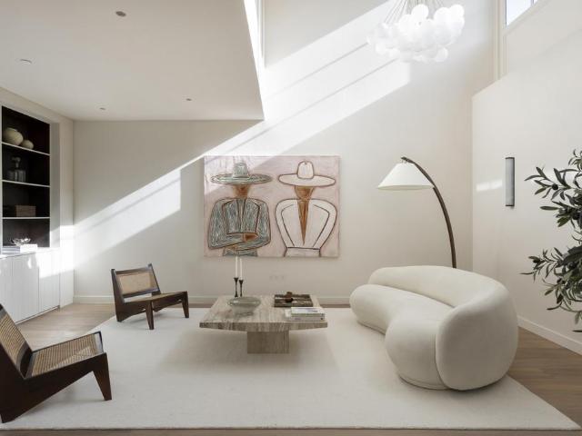 Flat for sale in Notting Hill, Greater London