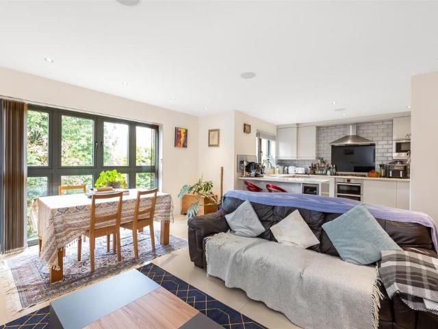 Flat for sale in Greater London
