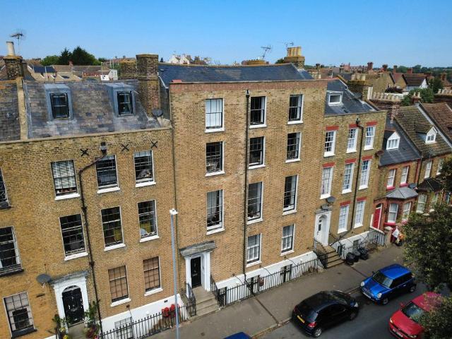 Flat for sale in East Cliff, Acol