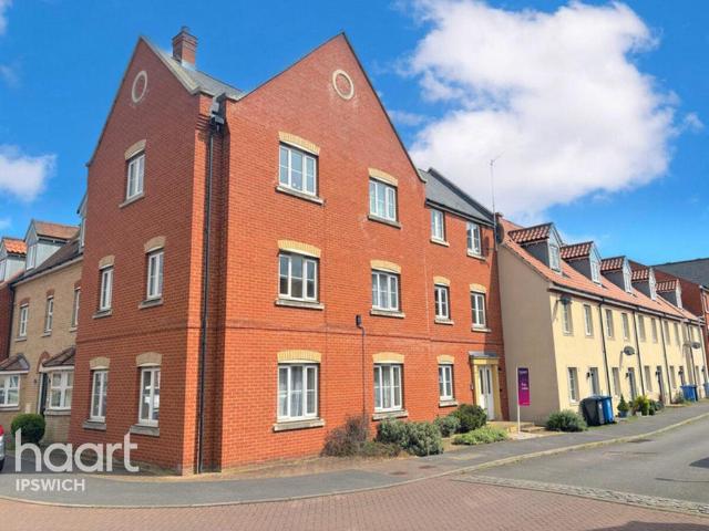 Flat for sale in Westbourne, Key Street