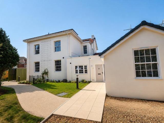 Flat for sale in Southsea, City Of Portsmouth