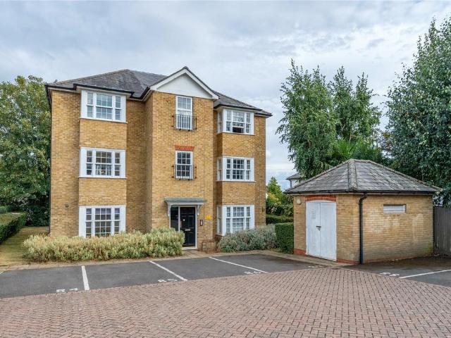 Flat for sale in Barming Heath, Maidstone