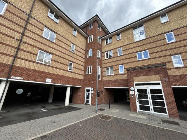 Flat for sale in Ringlestone, Maidstone