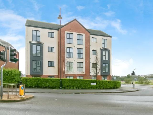 Flat for sale in Barry Island, Barry
