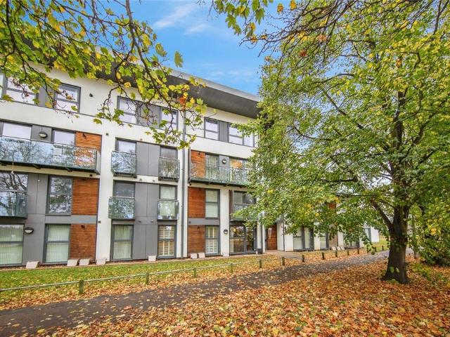 Flat for sale in Fordham Heath, Essex