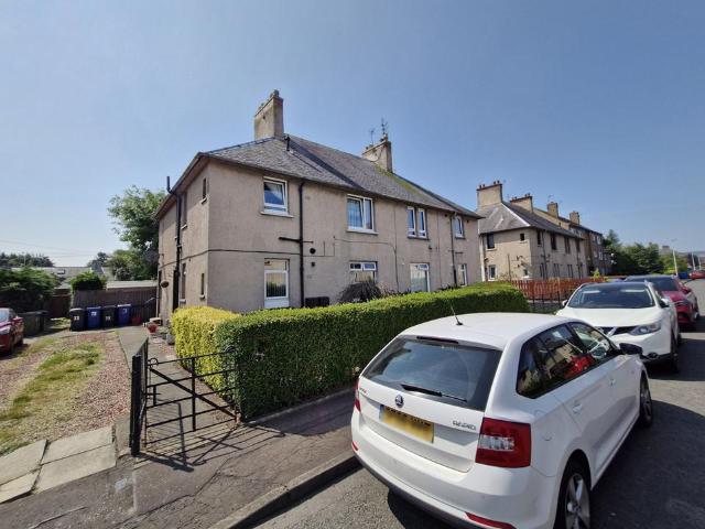 Flat for sale in Loanhead, Scotland