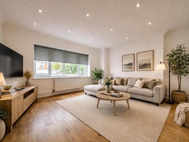 Flat for sale in Mill Hill, Isle Of Man