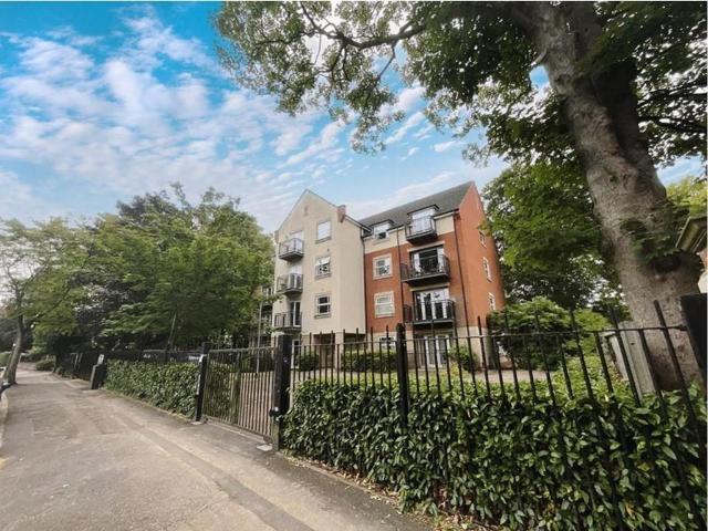 Flat for sale in Old Wharf, City Of Leicester