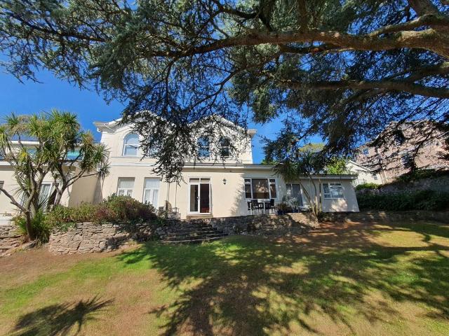 Flat for sale in Babbacombe