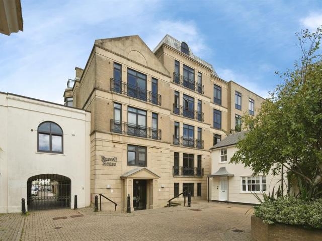 Flat for sale in Brunswick, Brighton & Hove