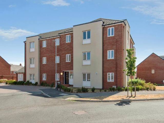 Flat for sale in Stotfold, Bedfordshire