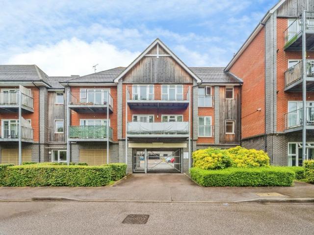Flat for sale in Bletchley and Fenny Stratford, Fenny Stratford