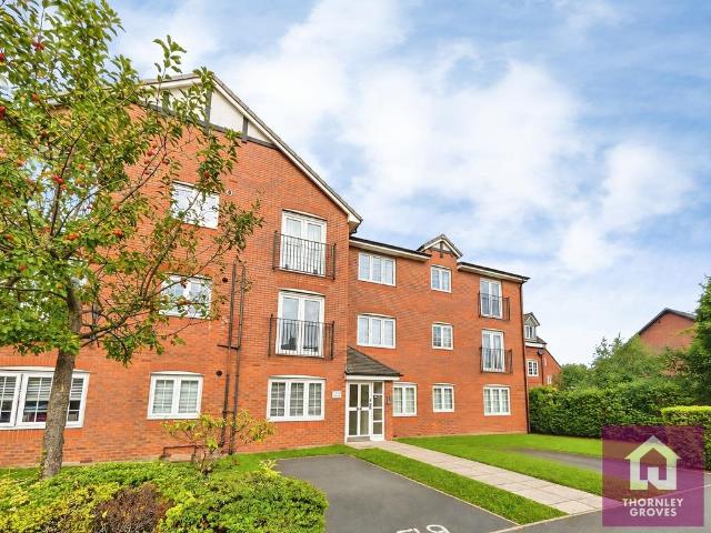 Flat for sale in Eccles, Salford