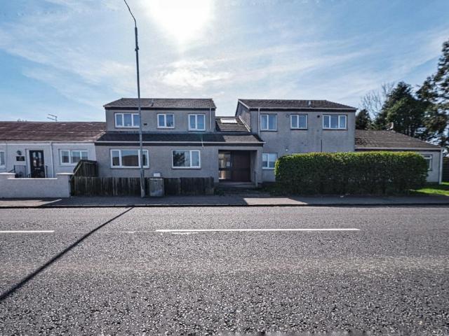 Flat for sale in Ayr, Hillhead
