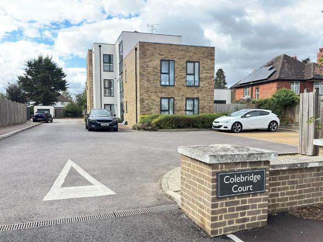 Flat for sale in Gloucester, Gloucestershire