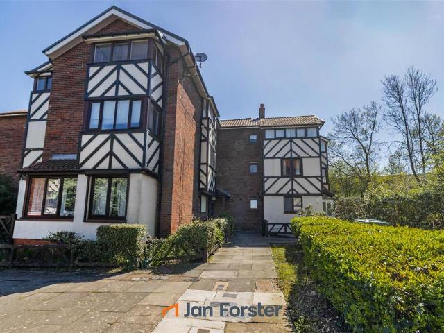 Flat for sale in Kenton, Tyne And Wear