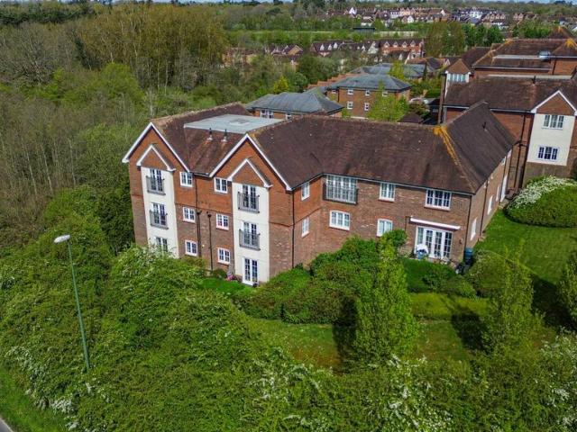 Flat for sale in Ansty and Staplefield, Perryfields