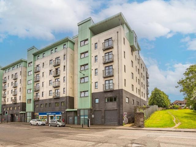 Flat for sale in North Leith, Leith