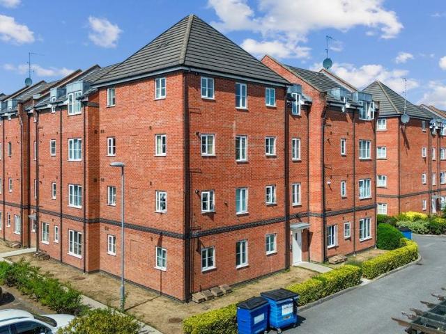 Flat for sale in Fairfield, Warrington
