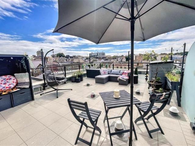 Flat for sale in West Cliff, Bournemouth